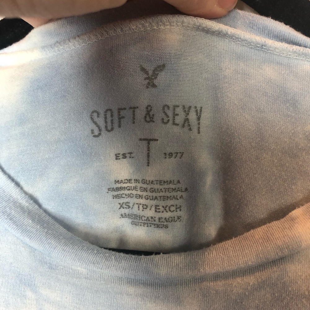American Eagle Soft & Sexy blue/white tie dye tee - Picture 2 of 4
